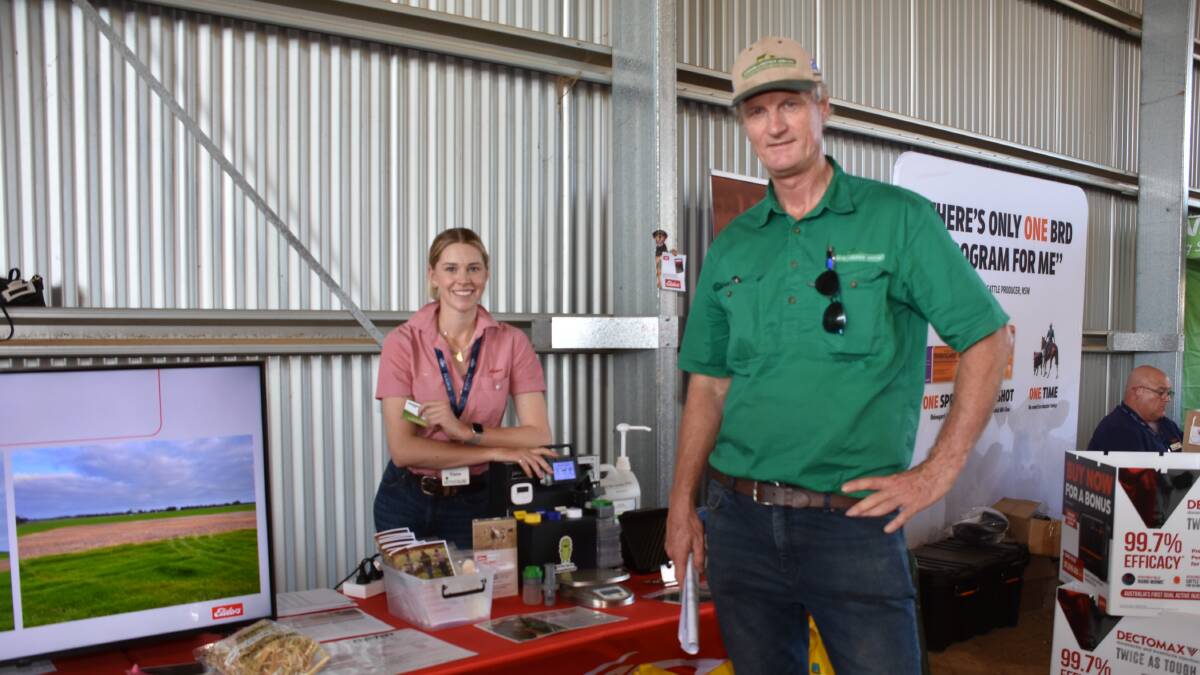 Elders, Albany livestock production specialist Tiarna Wallinger with Henry Strating, Superior Livestock Services. Ms Wallinger spoke during the day about the importance of maintaining the condition of livestock for optimum production and providing the correct nutrition.