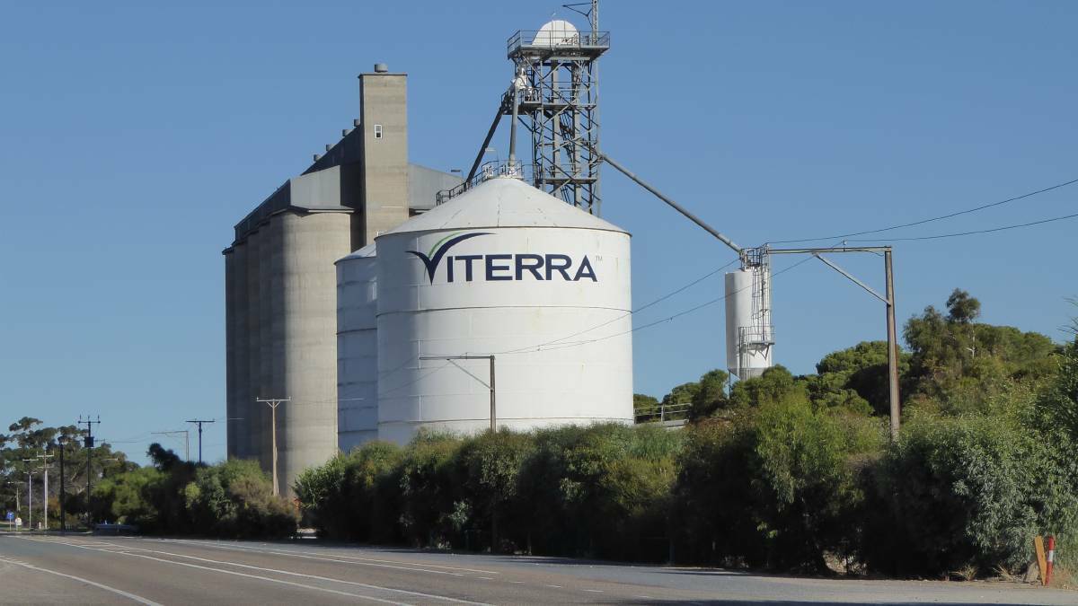 The Viterra brand may be on the way out if a deal to merge with Bunge and trade under the Bunge name goes through. File photo.