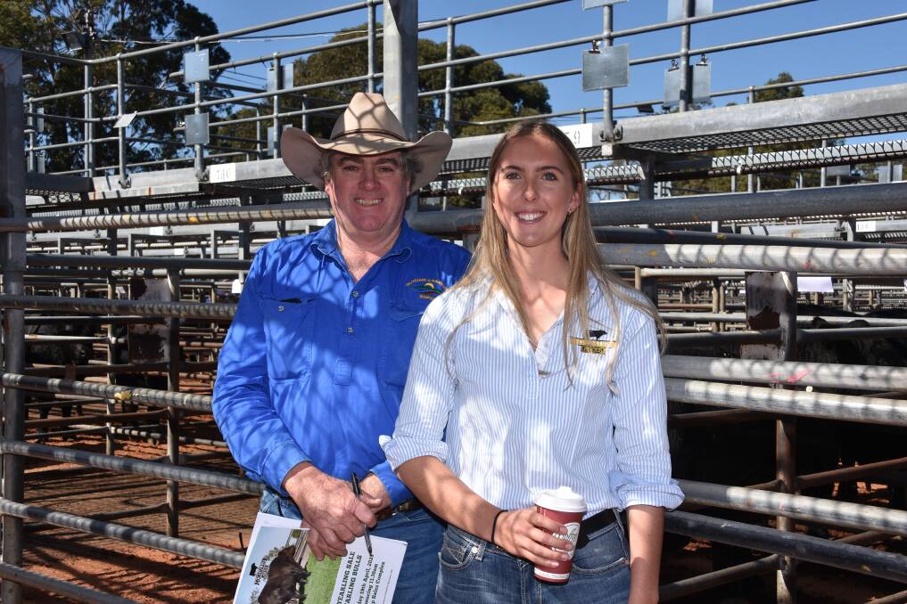 WA College of Agriculture, Harvey, beef technical officer Brian Edwards looked over the line-up of bulls with Mordallups Diana Muir, who was a past student of the college. In the sale the college purchased two bulls to a top of $12,000.
